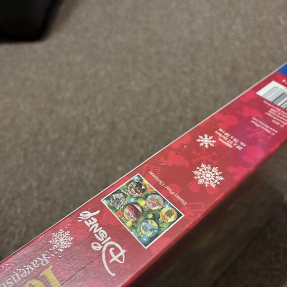 NEW Disney Pixar Character Christmas Puzzle  1000 Pieces Ravensburger NIP - Picture 2 of 7